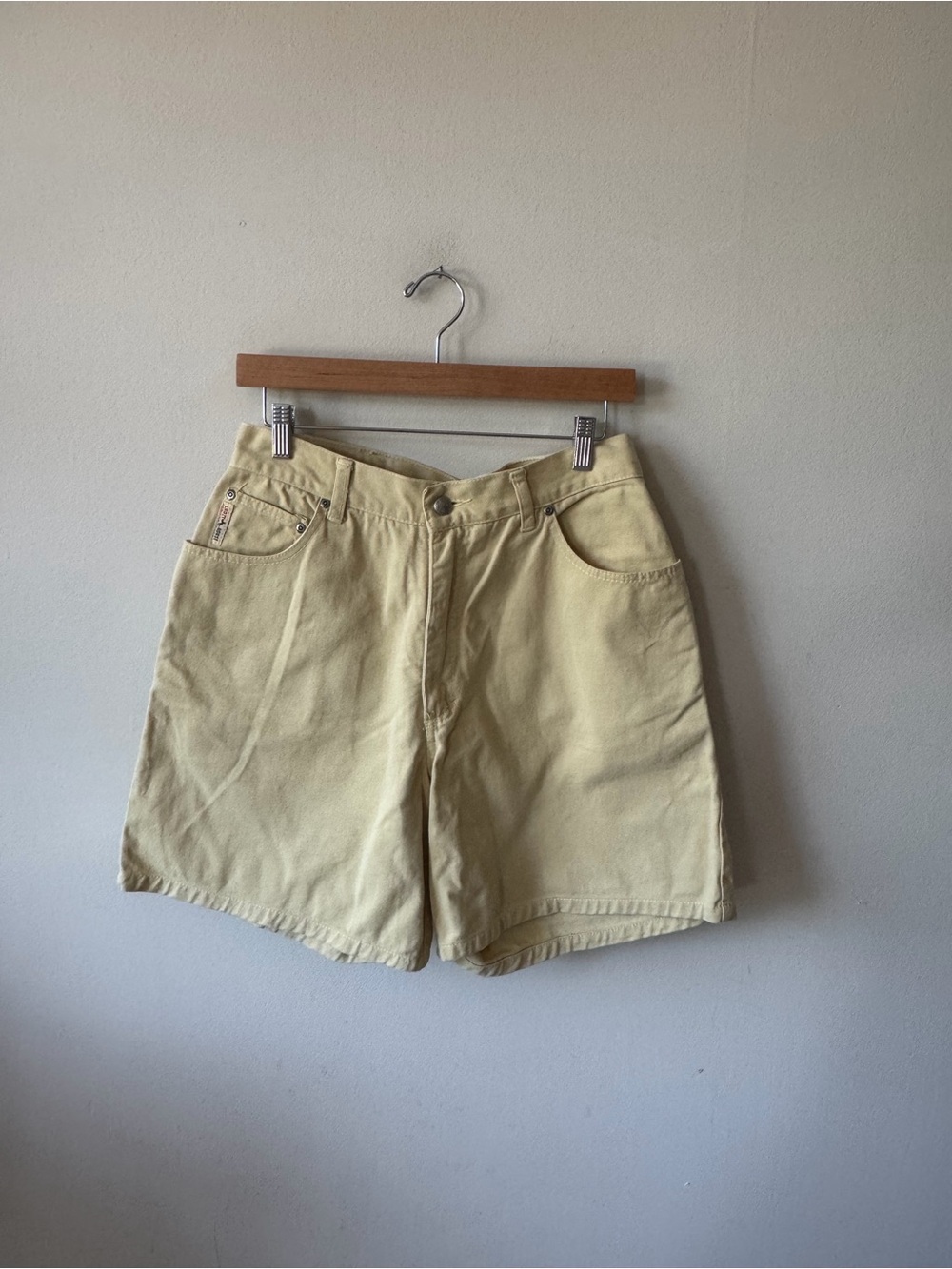 Vintage Crazy Horse High-Waist Soft Yellow Women’s Bermuda Shorts - Picture 4 of 8
